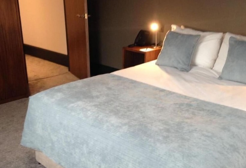 スタンダードルーム, The Ainscow