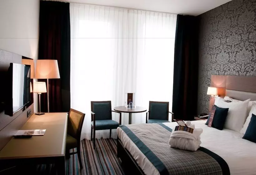 デラックスルーム, Leopold Hotel Oudenaarde