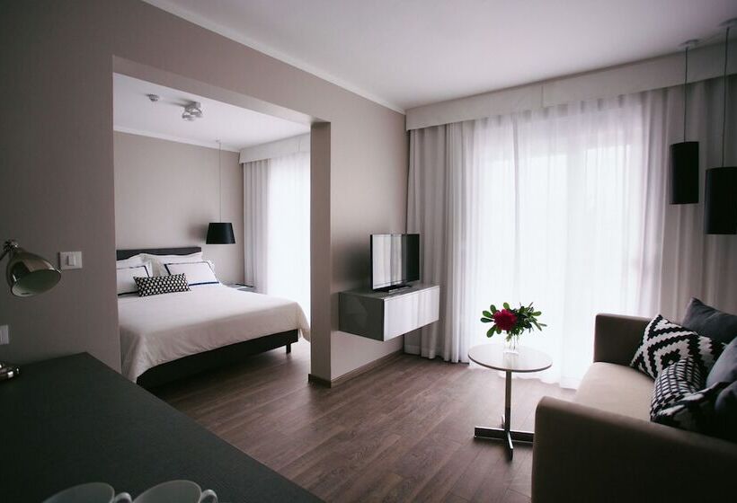 סוויטה נוף לים, Osam  Adults Only