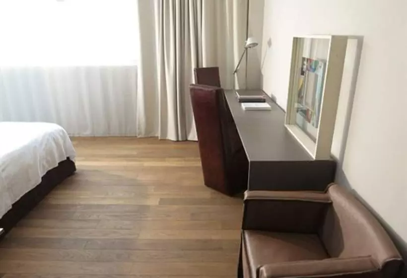 Chambre Deluxe, Posta Design