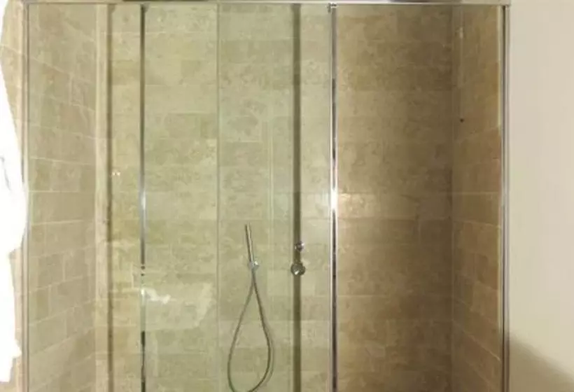 Chambre Standard Individuelle, Posta Design