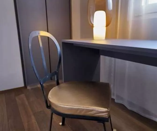 Chambre Standard Individuelle, Posta Design