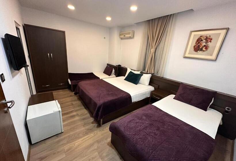 اتاق استاندارد چهار تخته, Real