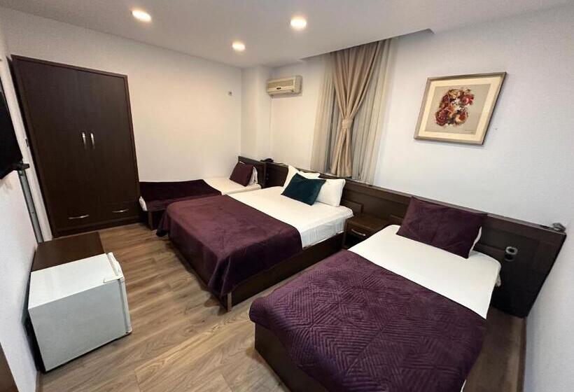 اتاق استاندارد چهار تخته, Real