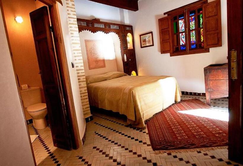 标准间, Ryad Salama