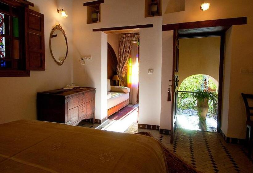 标准间, Ryad Salama