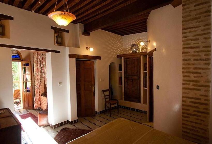 标准间, Ryad Salama