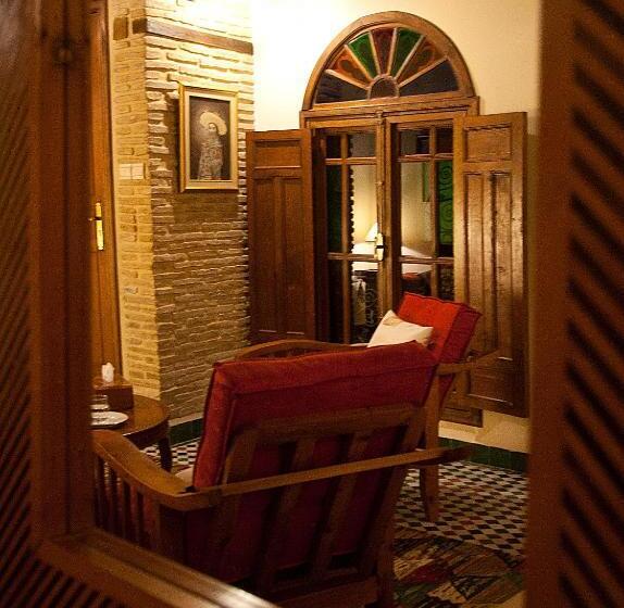 标准间, Ryad Salama