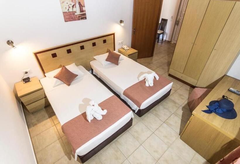 شقة غرفتين, Lindos Blue Sky