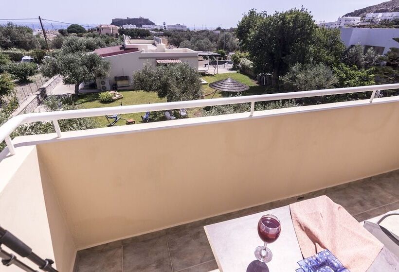 شقة غرفة واحدة, Lindos Blue Sky