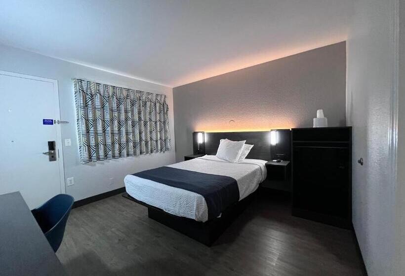 اتاق استاندارد برای معلولان, Motel 6 Bakersfield, Ca  South