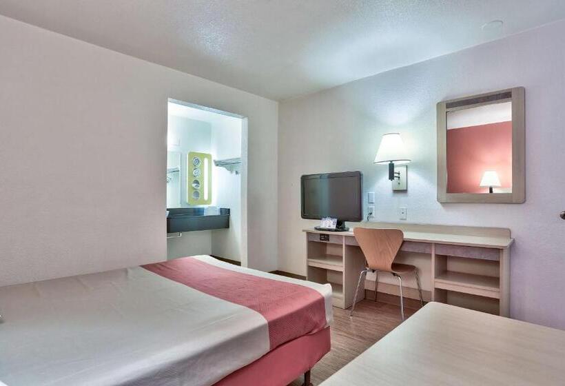 适合残疾人使用的标准间, Motel 6flagstaff, Az West Woodland Village