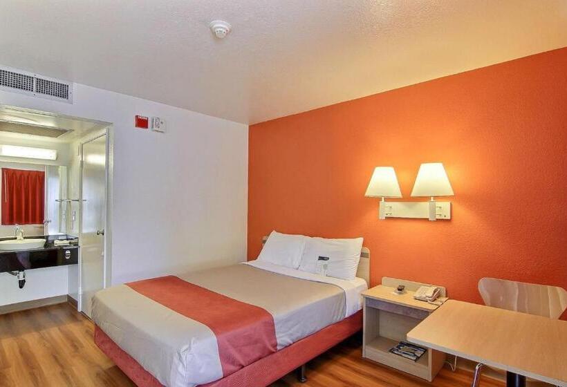 Chambre Standard Adaptée aux Personnes à Mobilité Réduite, Motel 6 Lompoc, Ca