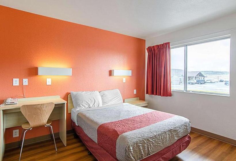 غرفة قياسية لذوى الاحتياجات الخاصة, Motel 6rock Springs, Wy