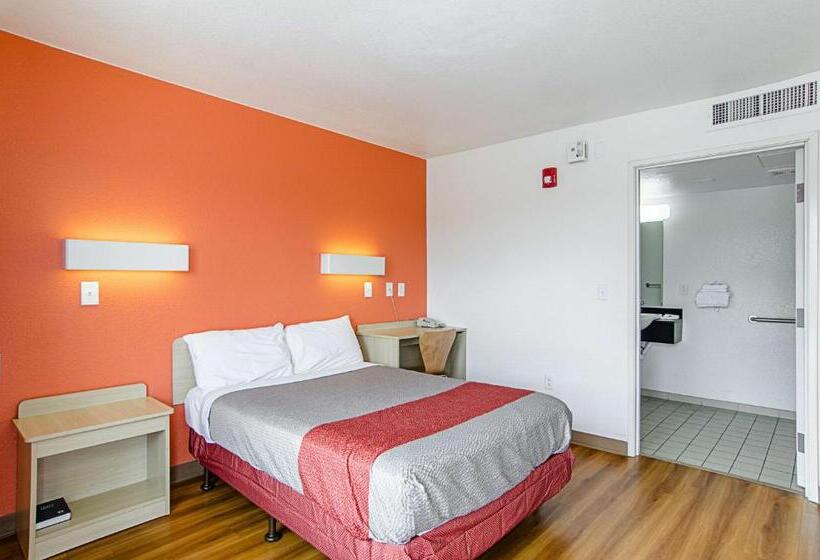 غرفة قياسية لذوى الاحتياجات الخاصة, Motel 6rock Springs, Wy