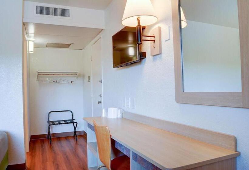 اتاق لوکس چهار تخته, Motel 6 Springfield, Or   Eugene North