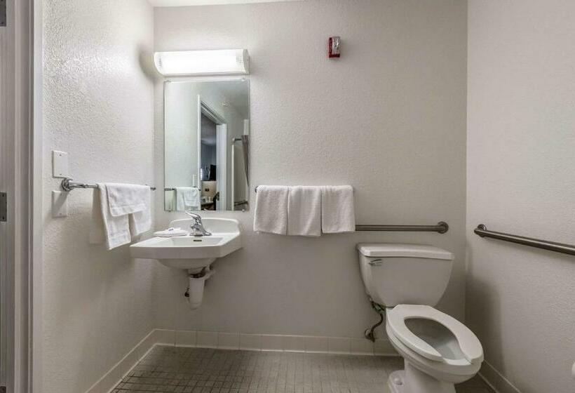 غرفة قياسية لذوى الاحتياجات الخاصة, Motel 6west Des Moines, Ia