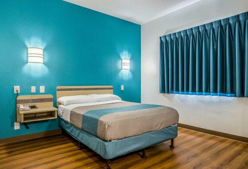 غرفة قياسية لذوى الاحتياجات الخاصة, Motel 6west Des Moines, Ia