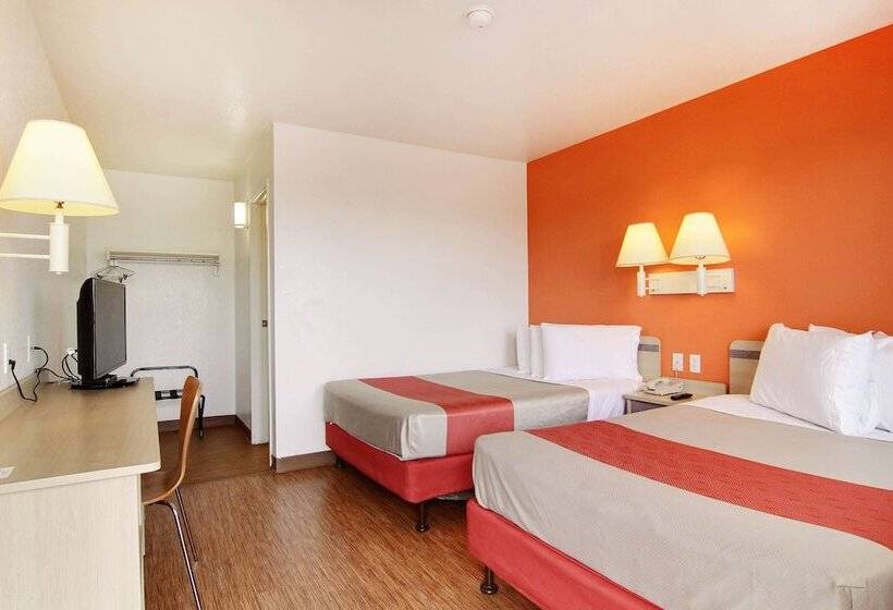 Номер Стандарт 2 Двуспальные Кровати, Motel 6fort Stockton, Tx