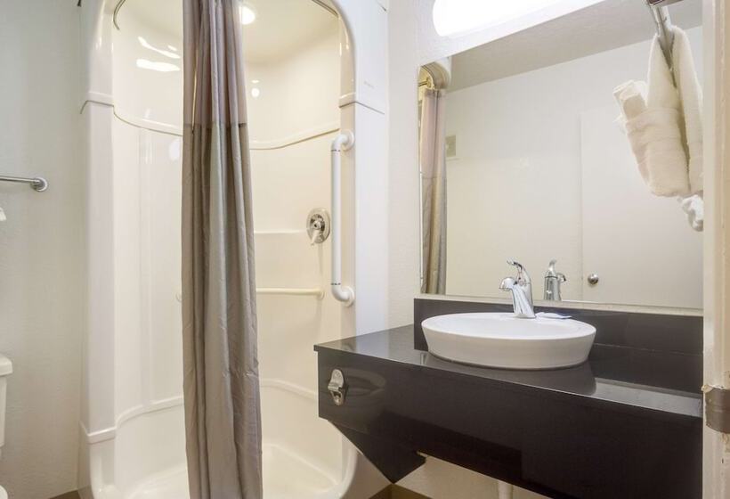 Номер Премиум, Park Inn By Radisson, Lakewood