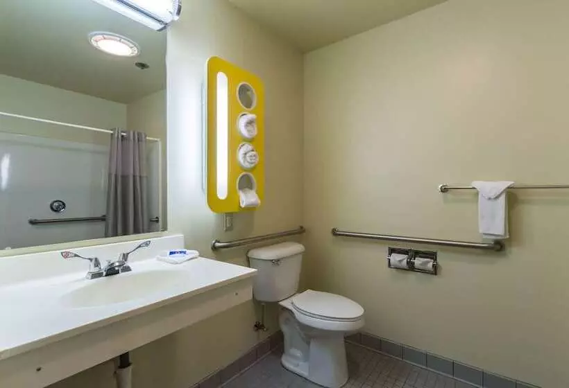 ２ダブルベッドのスタンダードルーム, Motel 6milan, Oh  Sandusky