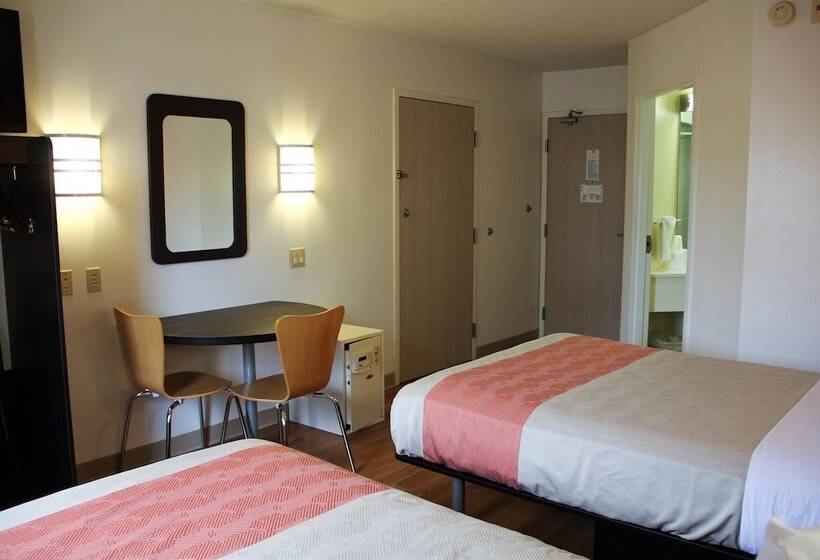 스탠다드 룸 더블 침대 2개, Motel 6milan, Oh  Sandusky