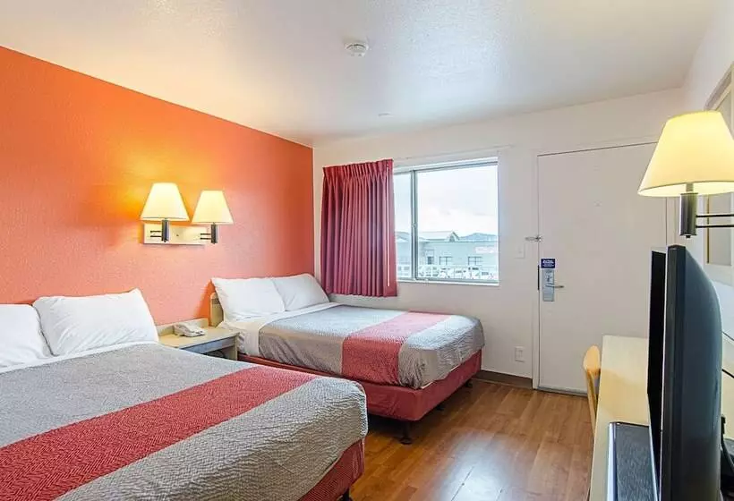 ２ダブルベッドのスタンダードルーム, Motel 6rock Springs, Wy