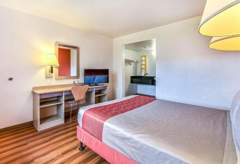 Номер Стандарт Адаптированный для Инвалидов, Motel 6salinas, Ca  North Monterey Area