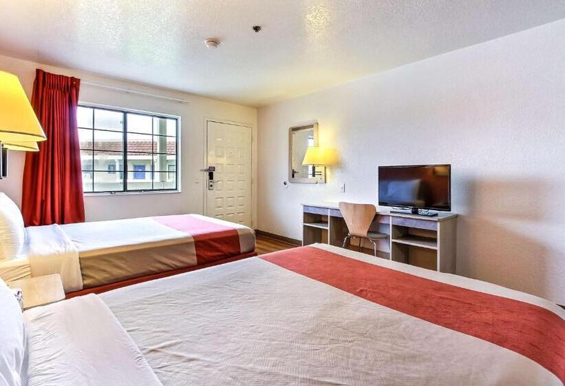 غرفة أساسية, Motel 6salinas, Ca  North Monterey Area