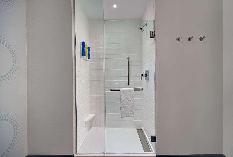 غرفة قياسية لذوى الاحتياجات الخاصة, Motel 6 Santa Ana, Ca