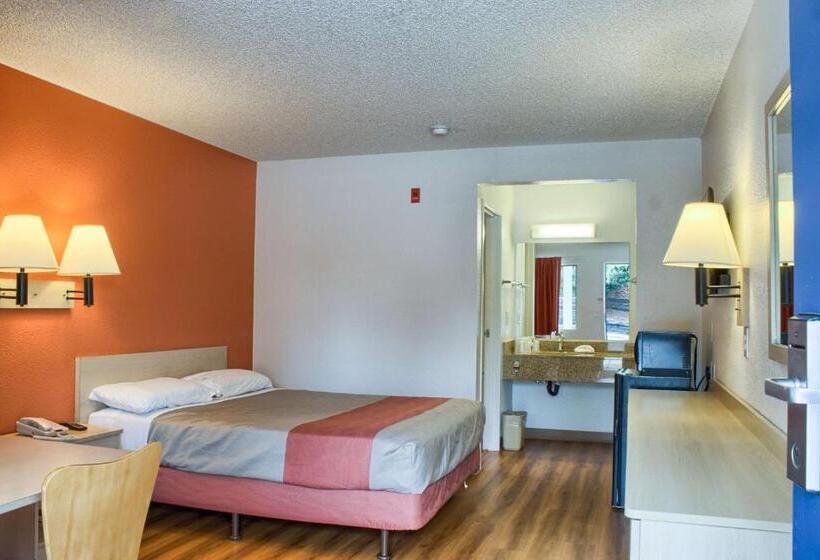 Номер Стандарт Адаптированный для Инвалидов, Motel 6seattle, Wa  South
