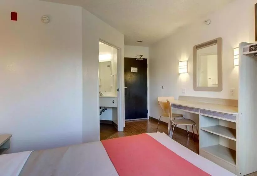 デラックスルーム, Motel 6 Springfield, Il I 55 I 72