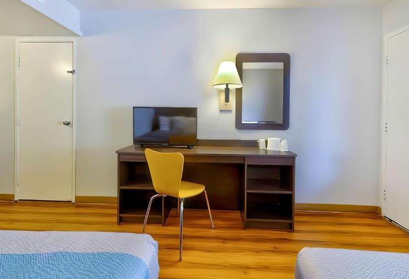 Четырехместный Номер Deluxe, Motel 6tucumcari, Nm