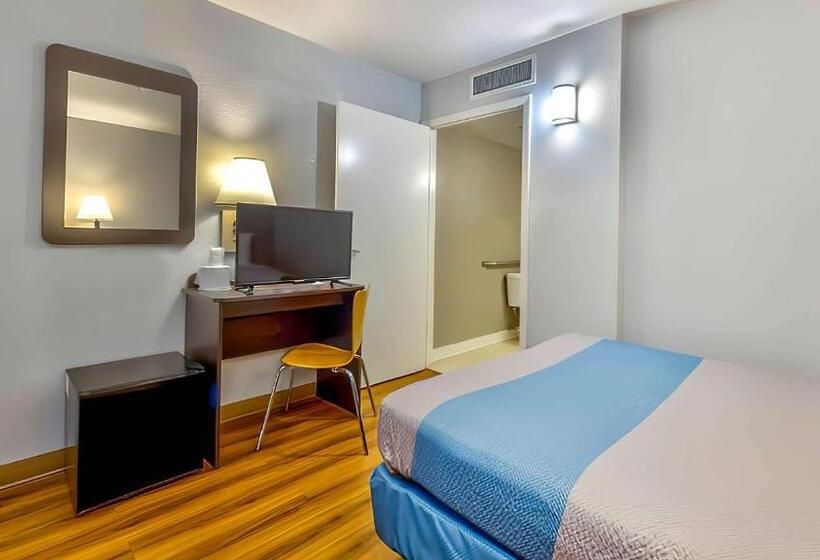 Номер Стандарт Адаптированный для Инвалидов, Motel 6tucumcari, Nm