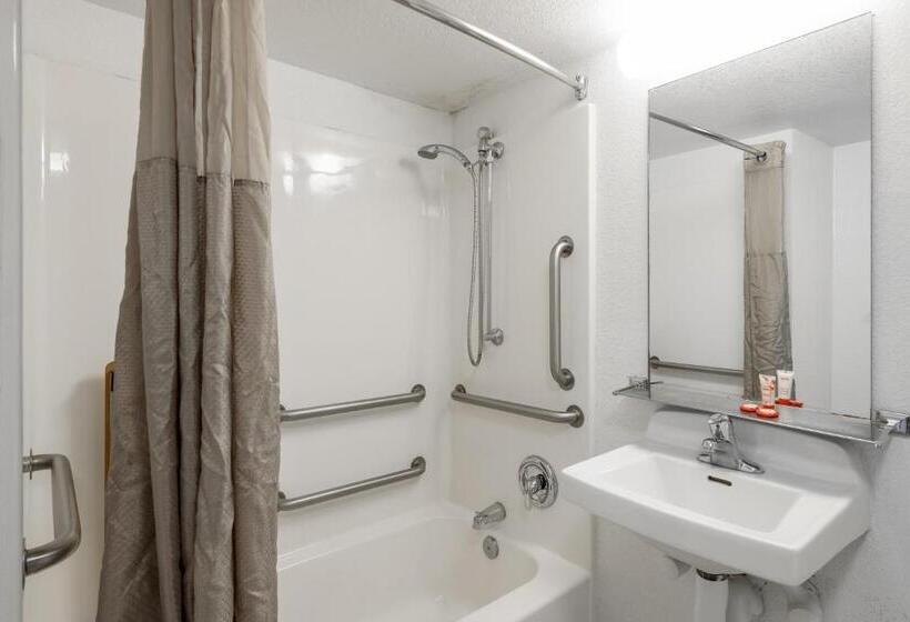 Номер Стандарт Кровать Кинг Адаптированный для Инвалидов, Oyo Houston Katy Freeway