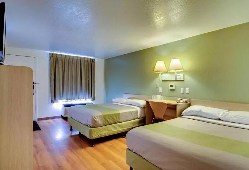 身障者適用スタンダードルーム, Rodeway Inn