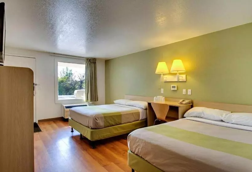 身障者適用スタンダードルーム, Rodeway Inn