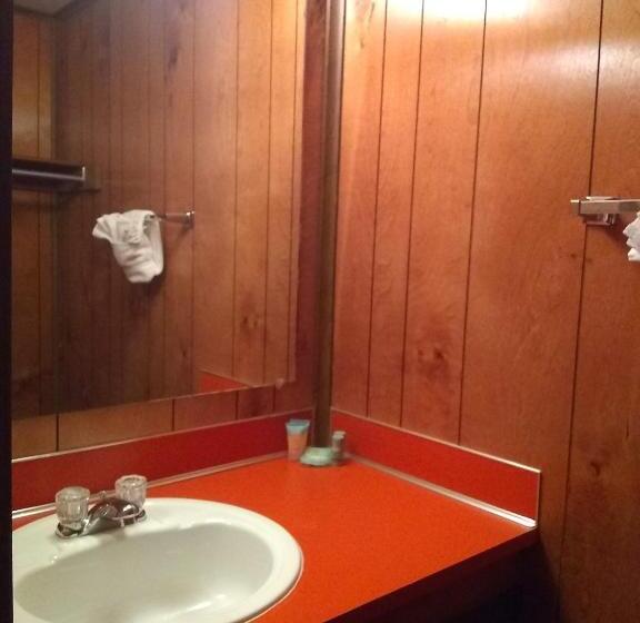 غرفة قياسية فردية, The Orca Inn