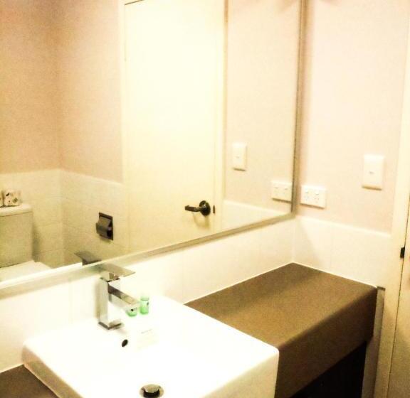 استودیوی استاندارد, Spinifex