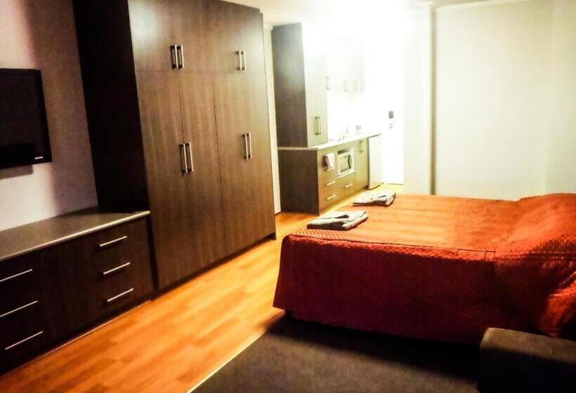 استودیوی استاندارد, Spinifex