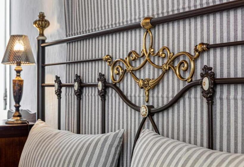 חדר דלוקס, Althaia Pension