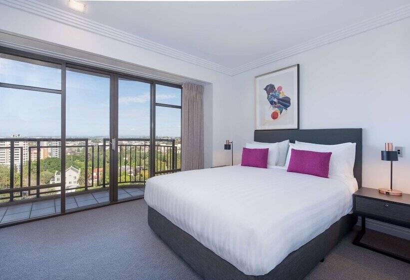 Люкс 2 Спальни, Avani Metropolis Auckland Residences