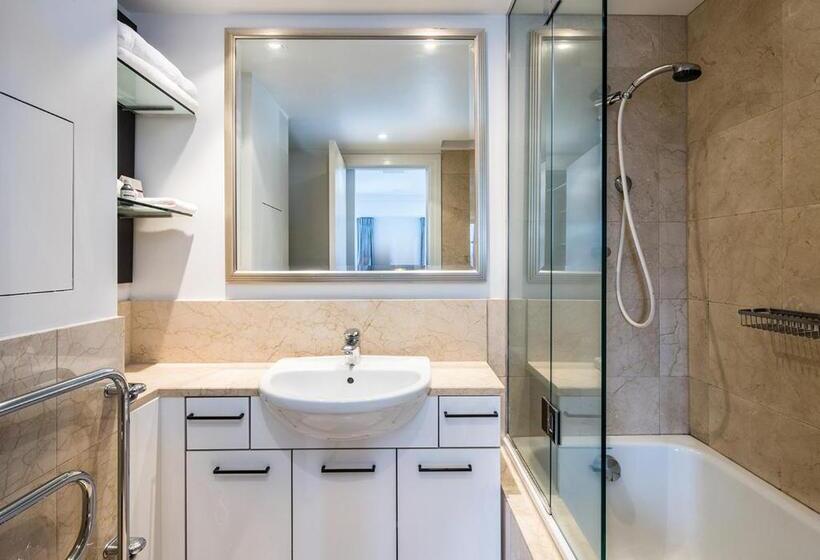 Люкс, Avani Metropolis Auckland Residences