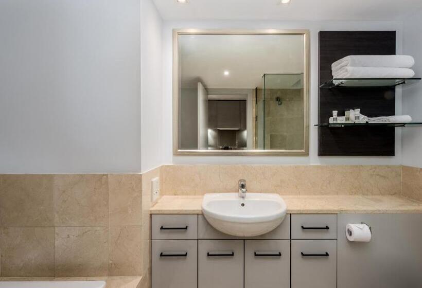 Люкс Superior, Avani Metropolis Auckland Residences