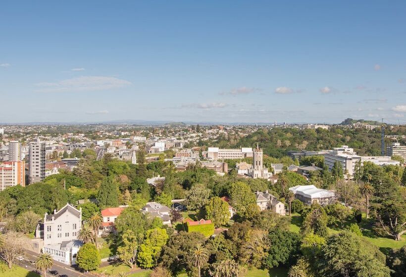 Люкс, Avani Metropolis Auckland Residences