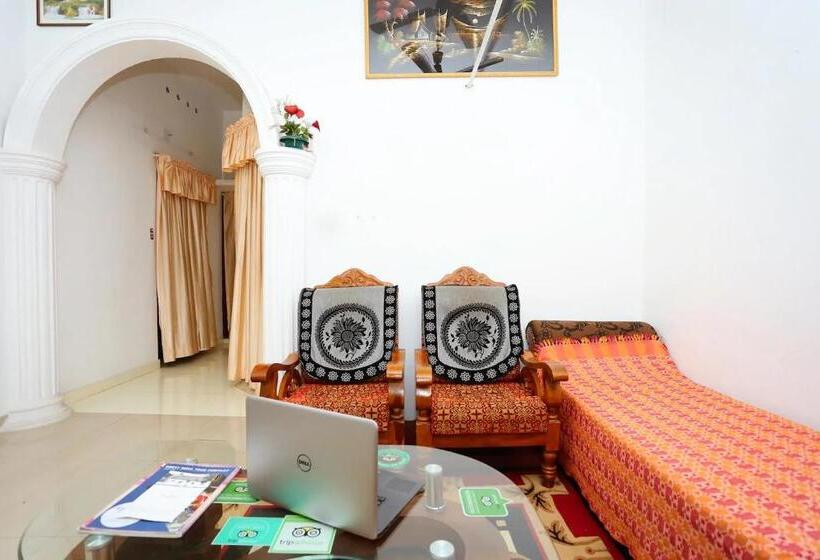 Quarto Estandar, Honolulu Home