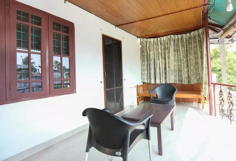 استودیوی لوکس, Honolulu Home