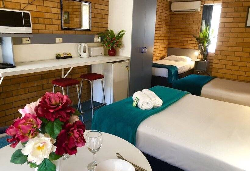 标准工作室, Bosuns Inn Motel