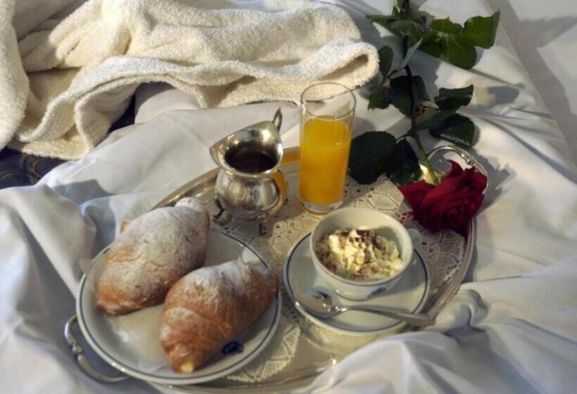 标准三人间, Bottaccio