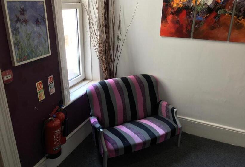 스탠다드 룸, Da Vinci Eastbourne